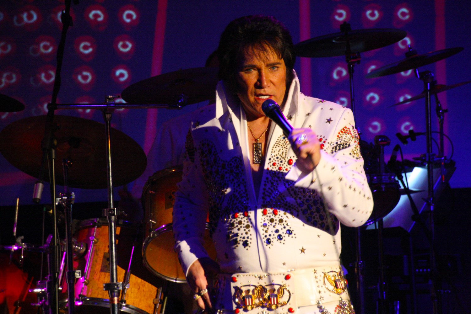 Elvis Aloha image