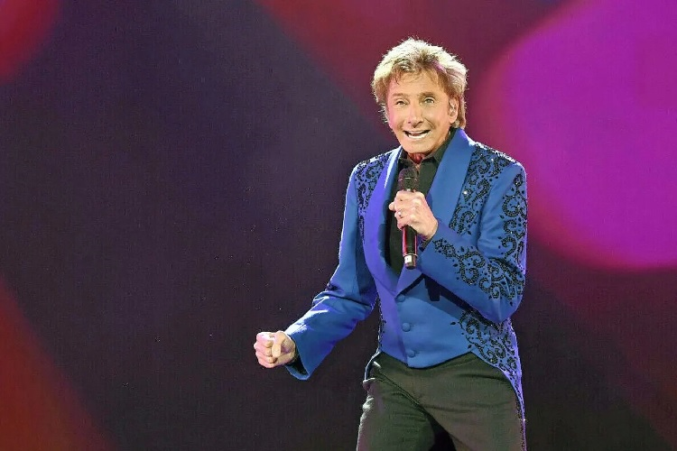 Barry Manilow Tickets Last Ever UK Show!