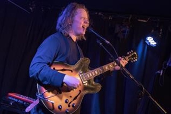 Lewis Capaldi Tickets image