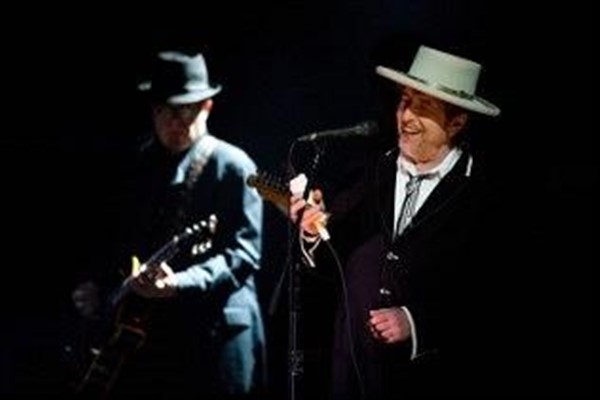 Bob Dylan Tickets image