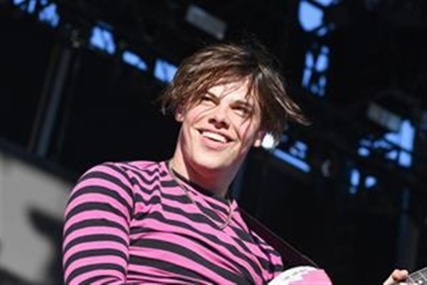 Yungblud Tickets Cardiff Motorpoint Arena Cardiff on feb. 16, 18:00@Motorpoint Arena Cardiff - Buy tickets and Get information on www.Looking4Tickets.co.uk looking4tickets.co.uk