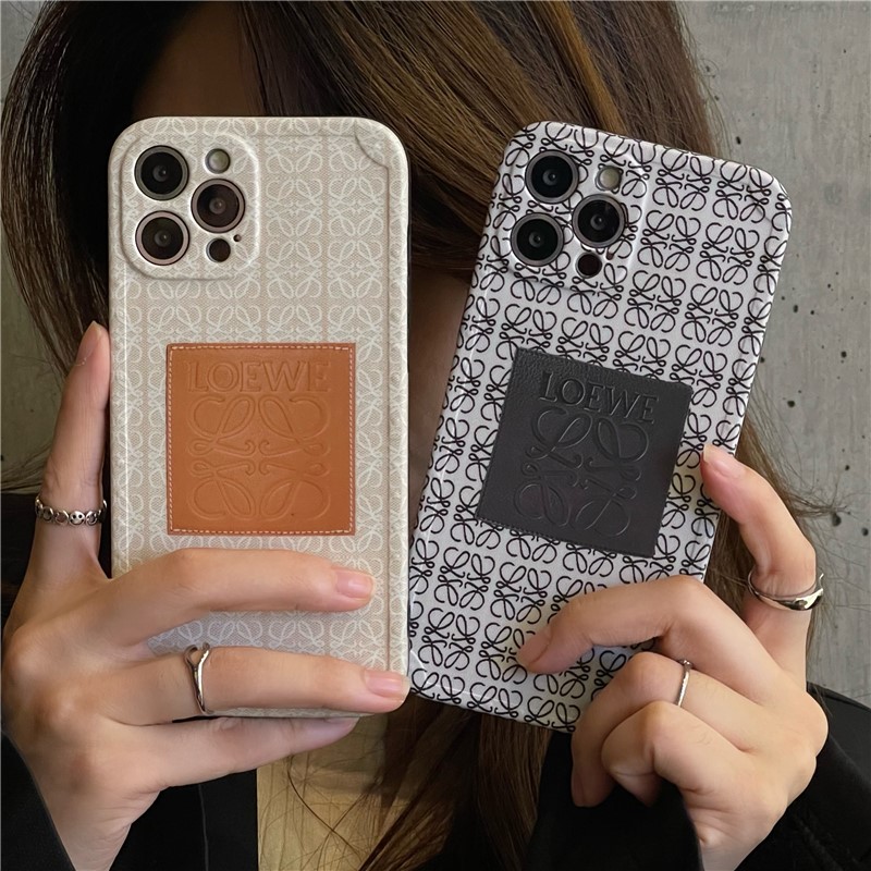 ロエベ iPhone13ProMax/13Proケース アナグラム柄 シャネル ディオール ブランド人気ケースを一覧! image