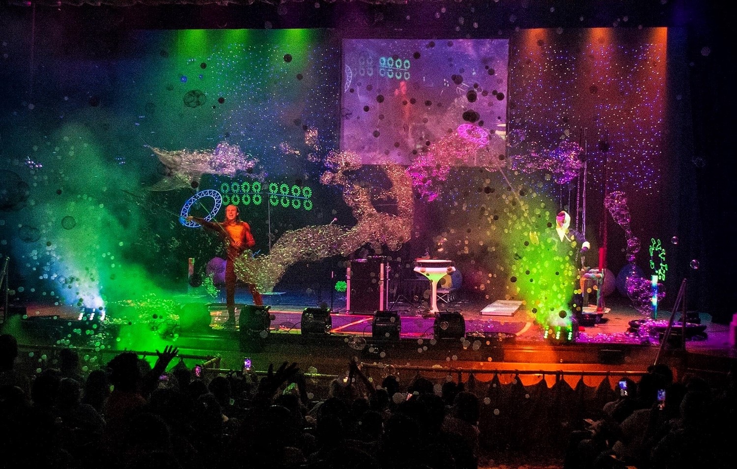 Spheres Bubble Show image