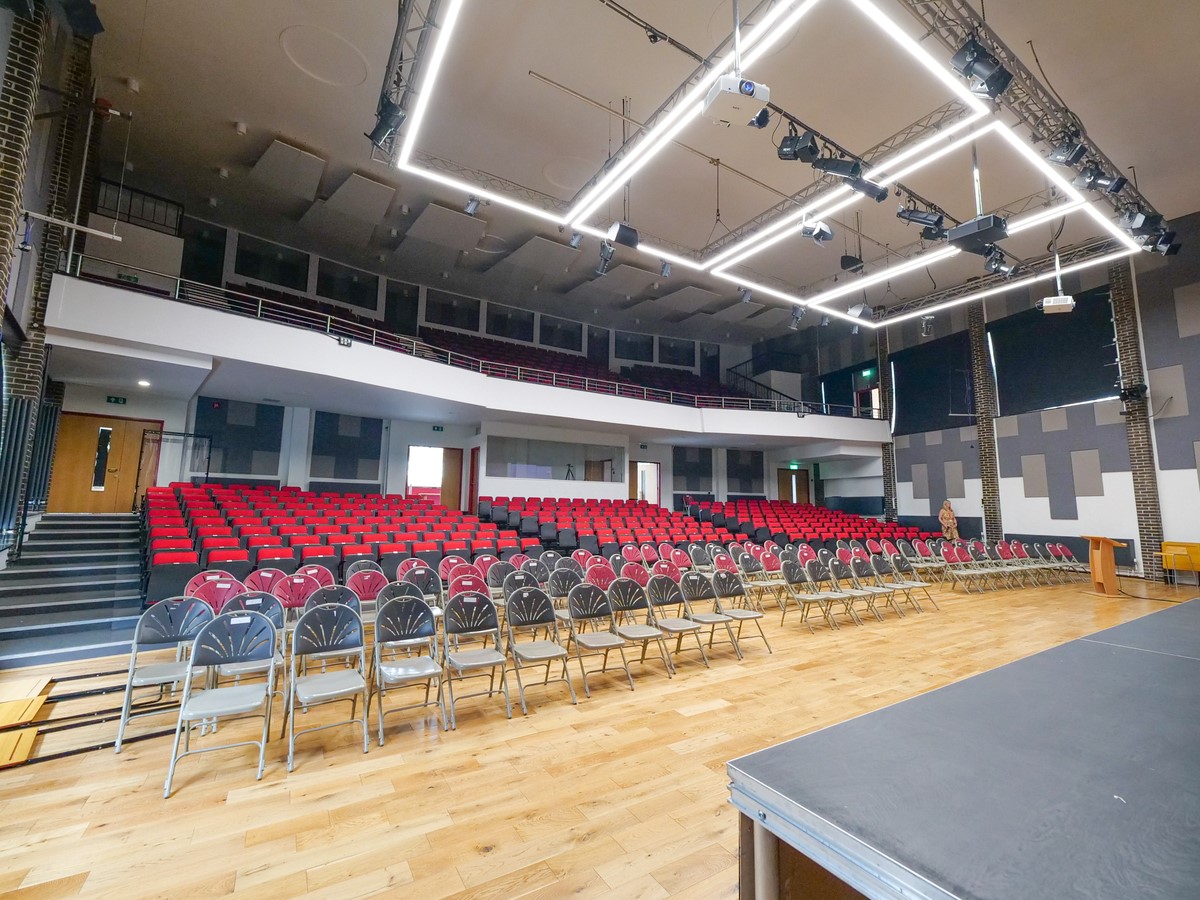 Great Hall, Hatch End High School