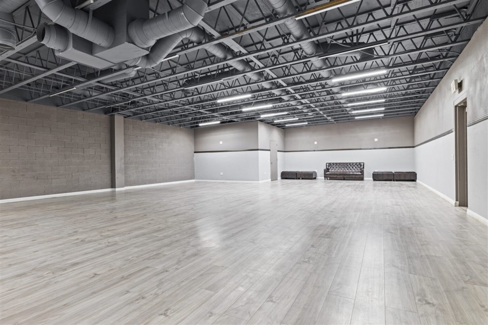 Gray Room image