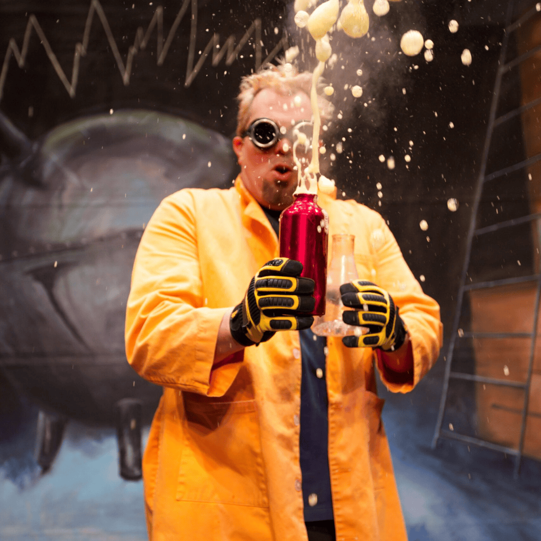 Doktor Kaboom! Look Out! Science is Coming! image