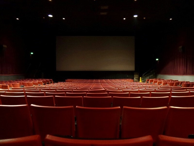 Regency North Hollywood Valley Plaza 6 Theater